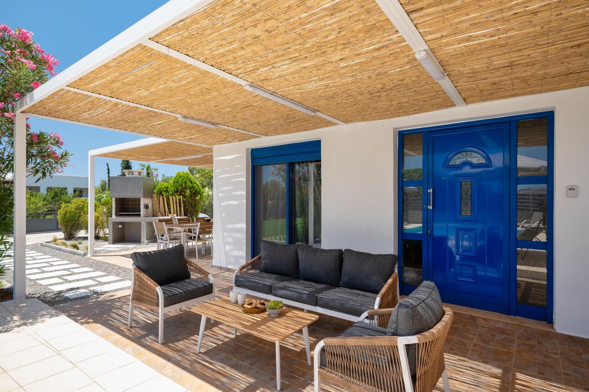 Villa Mariani II - In Lothiarika, Newly Renovated June 2024, Private Pool, Lindos 10 Min, Beach 120M Lardos Luaran gambar