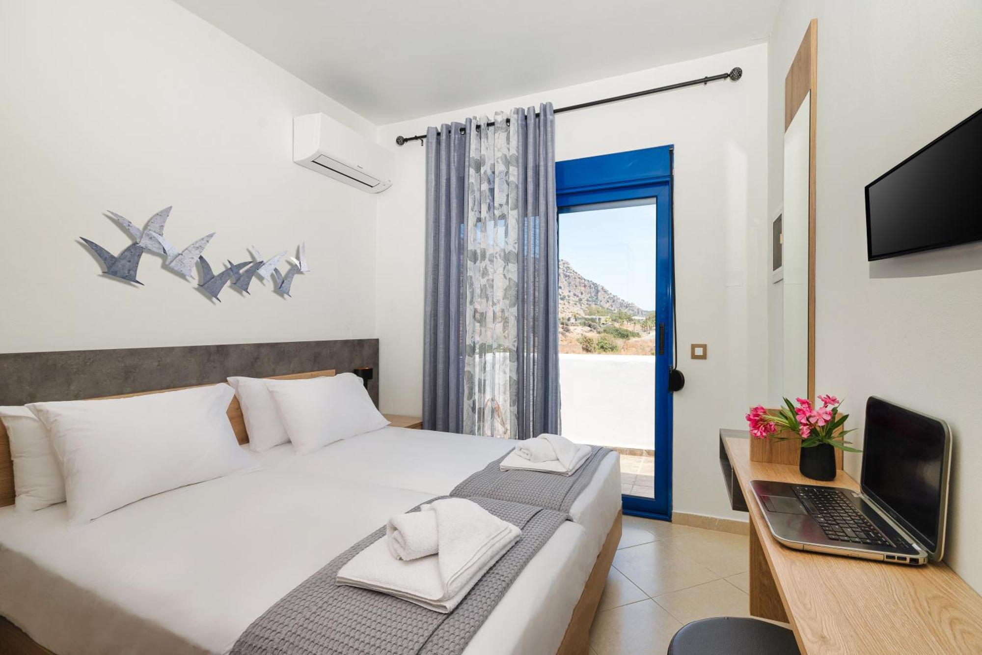 Villa Mariani II - In Lothiarika, Newly Renovated June 2024, Private Pool, Lindos 10 Min, Beach 120M Lardos Luaran gambar